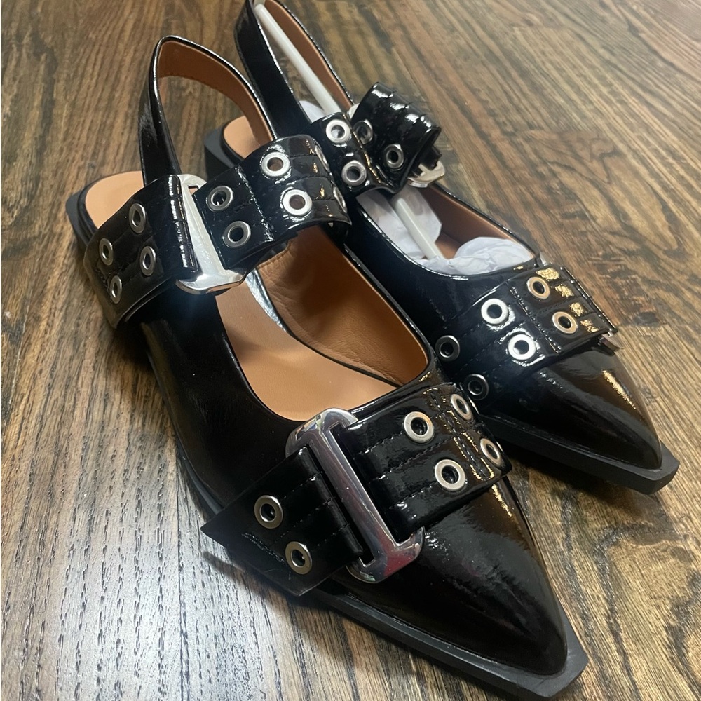 Black Patent Pointed-Toe Slingback Flats with Buckle Detail